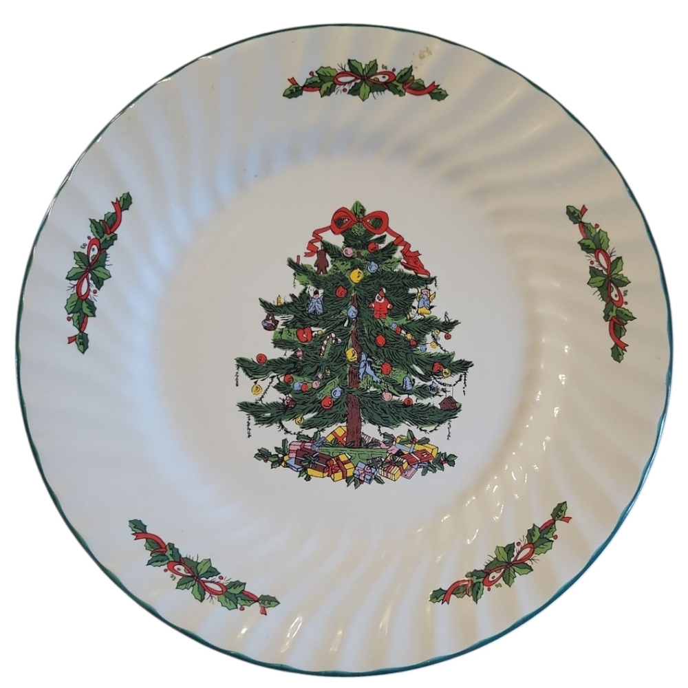 1 Vtg Christmas Village Dinner Plate Tree  Holly Swirl Green Rim